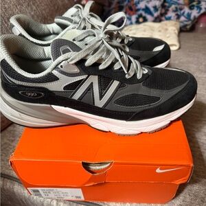 New Balance 990v6